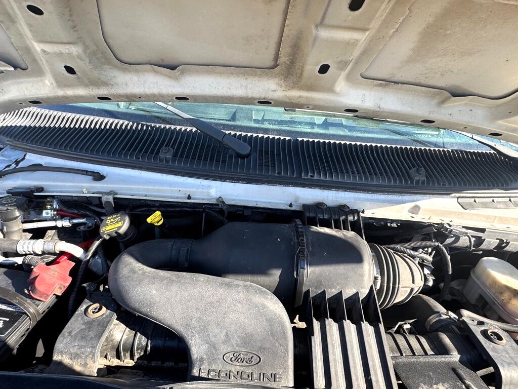 Ford Econoline E-250 2012