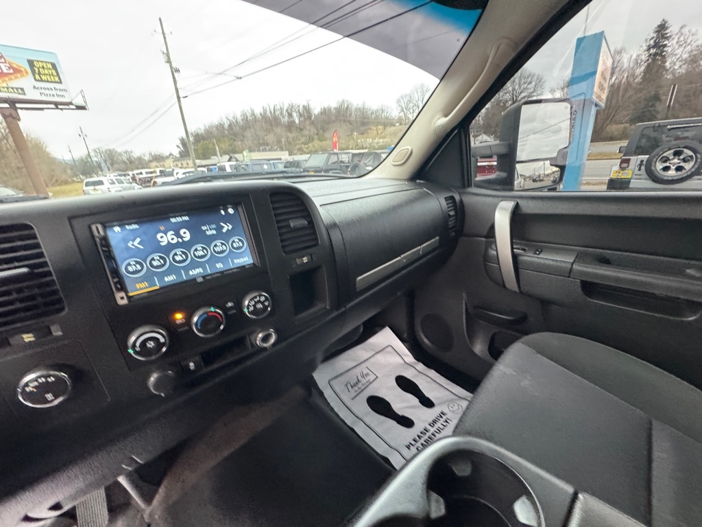 Chevrolet Silverado 1500 LT Crew Cab 4WD 2013