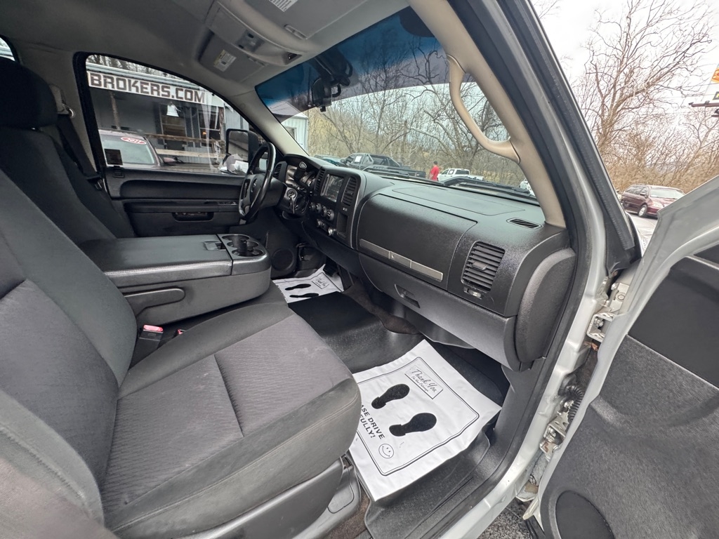 Chevrolet Silverado 1500 LT Crew Cab 4WD 2013