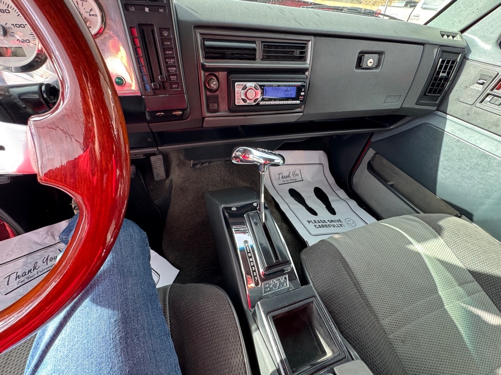 Chevrolet S10 Blazer Base 2WD 1987