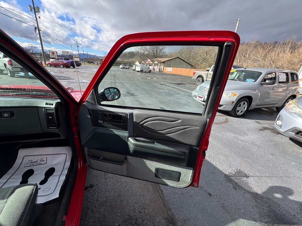 Chevrolet S10 Blazer Base 2WD 1987