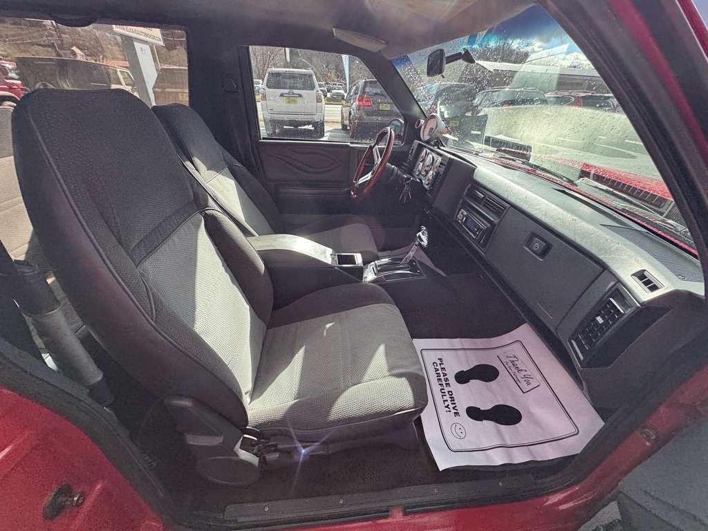 Chevrolet S10 Blazer Base 2WD 1987