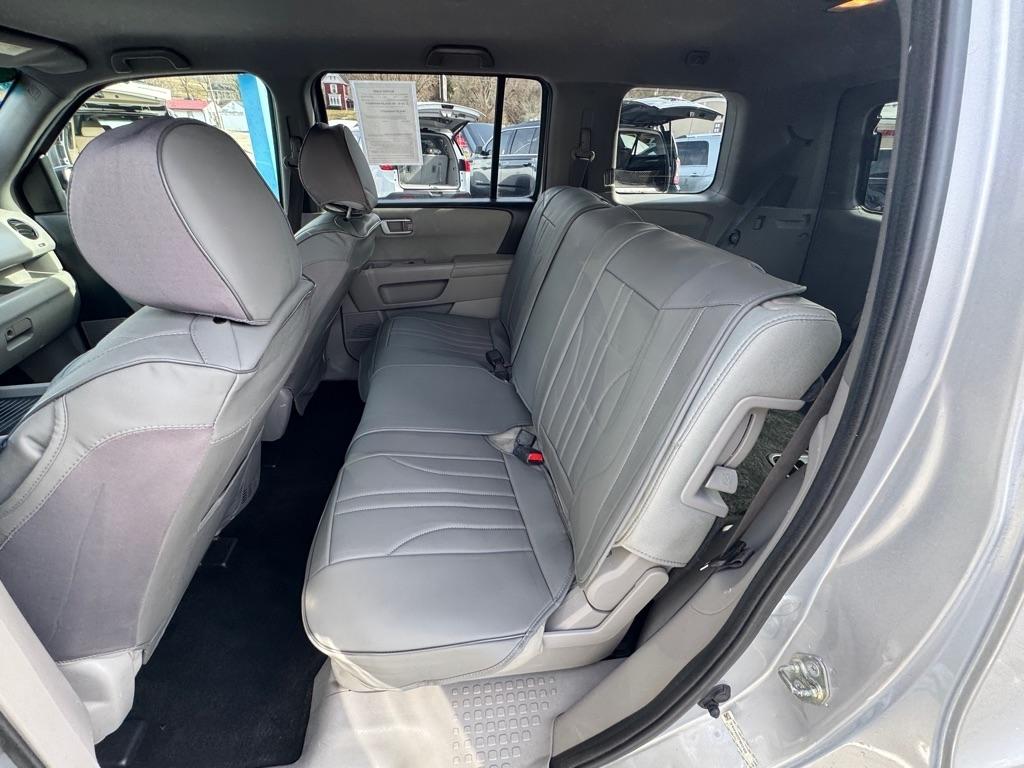 Honda Pilot LX 4WD 5-Spd AT 2015