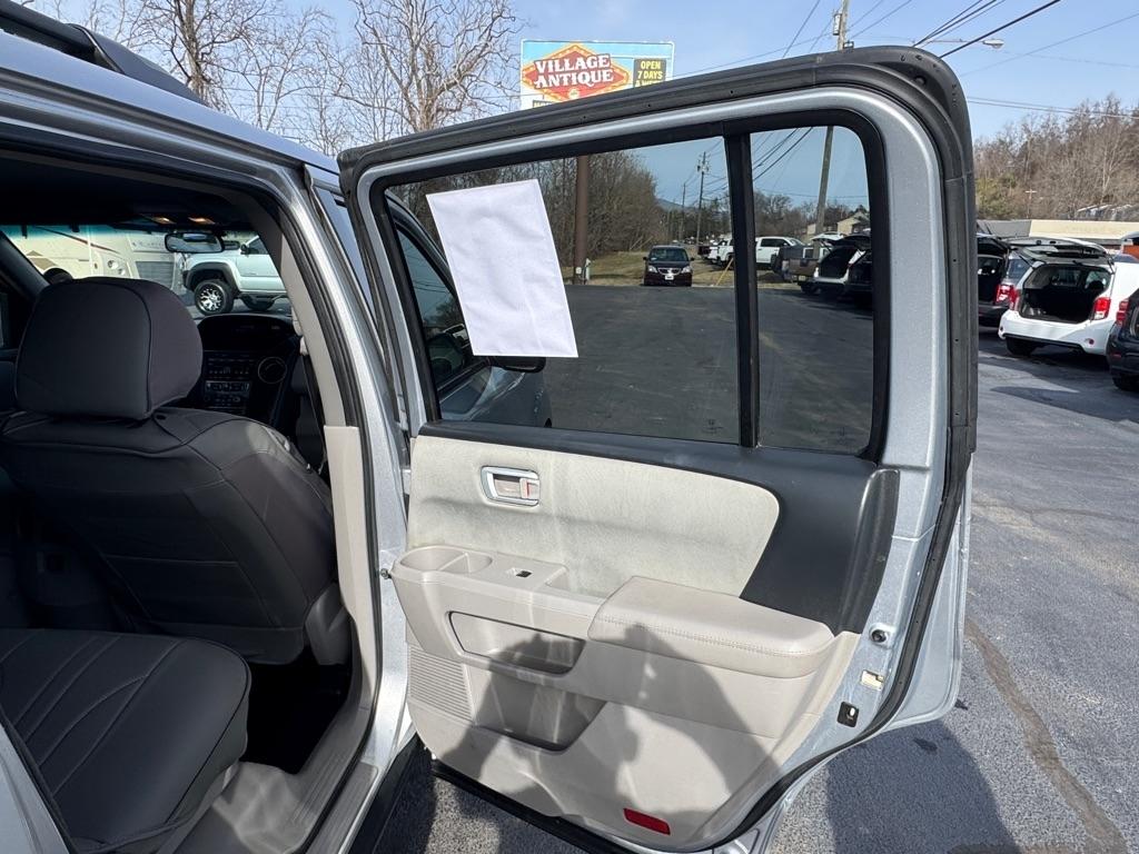 Honda Pilot LX 4WD 5-Spd AT 2015