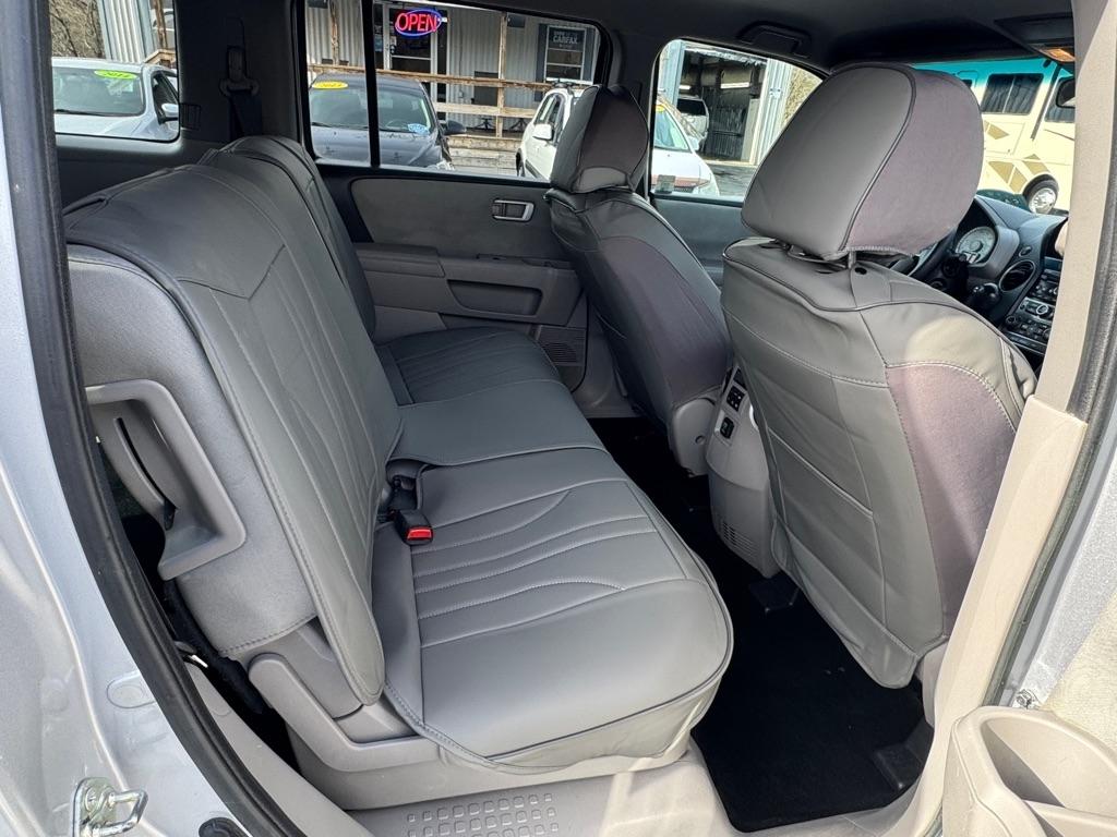 Honda Pilot LX 4WD 5-Spd AT 2015