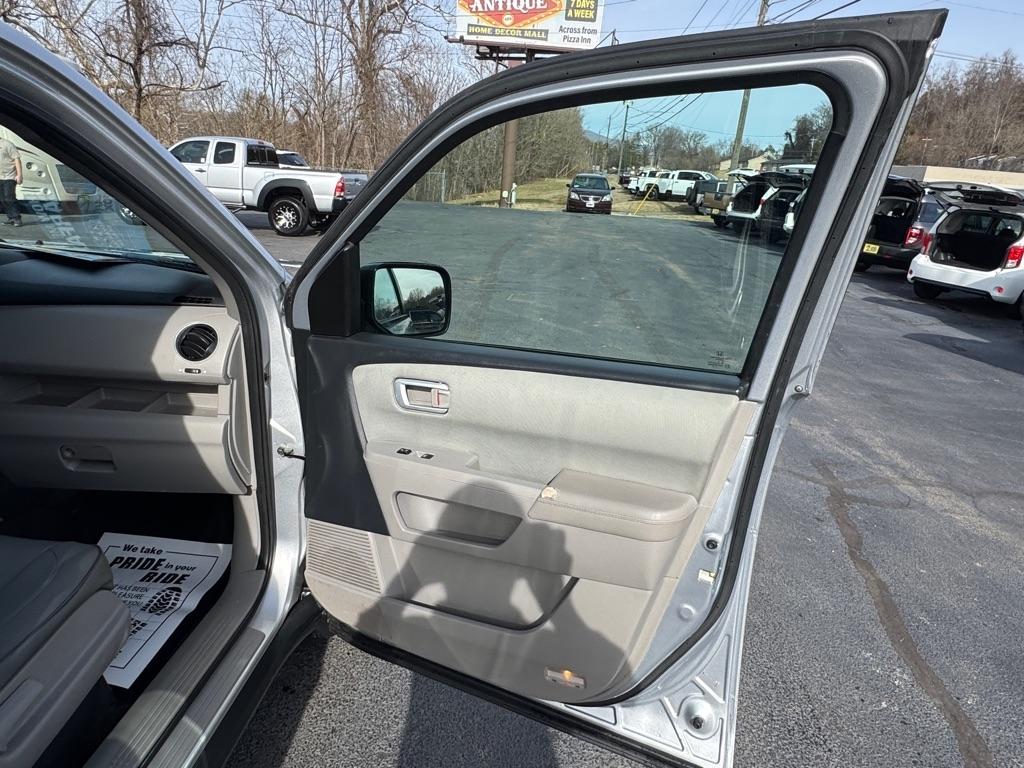 Honda Pilot LX 4WD 5-Spd AT 2015