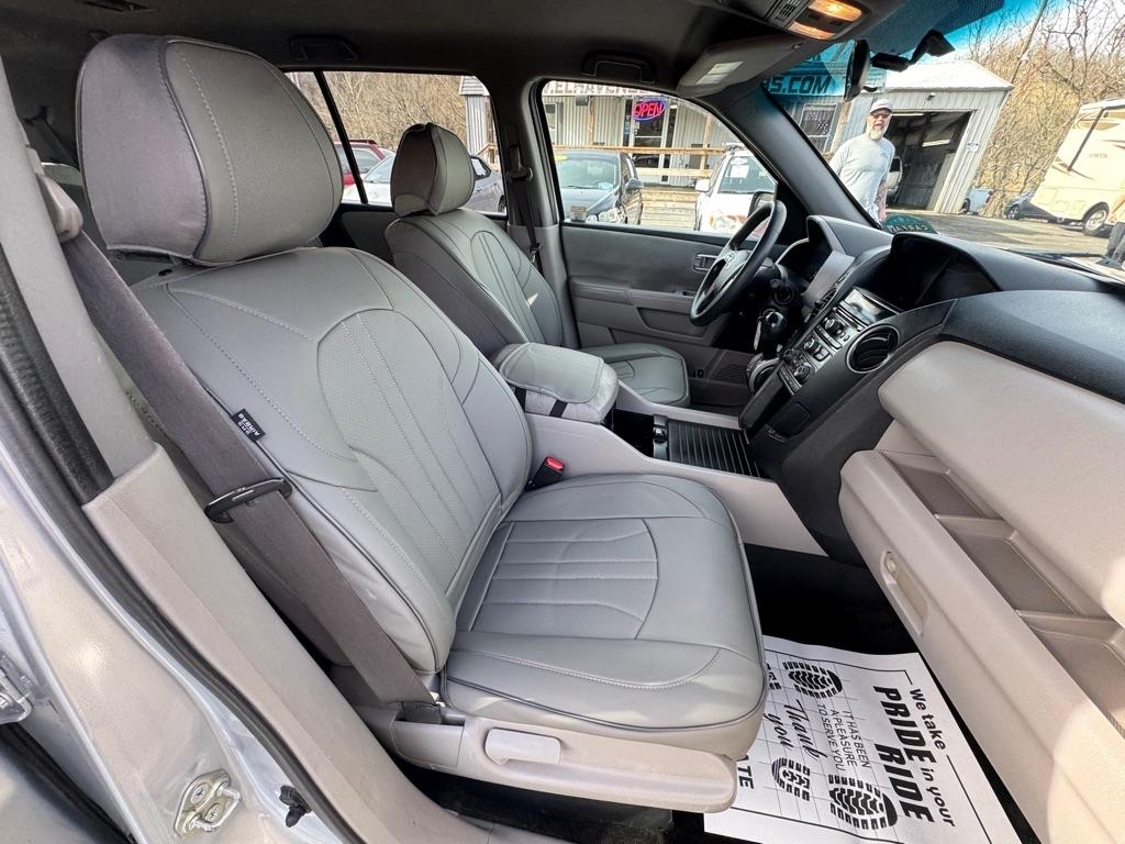 Honda Pilot LX 4WD 5-Spd AT 2015