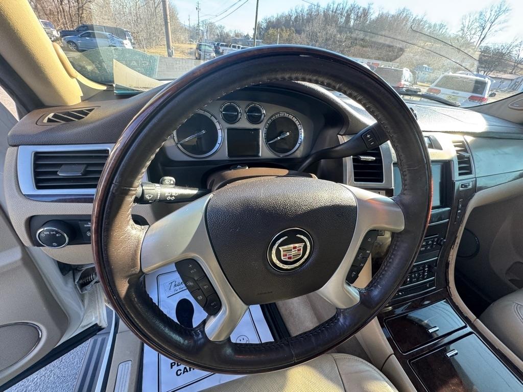 Cadillac Escalade AWD Premium 2012