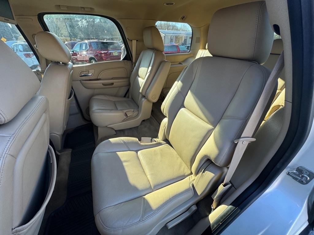 Cadillac Escalade AWD Premium 2012