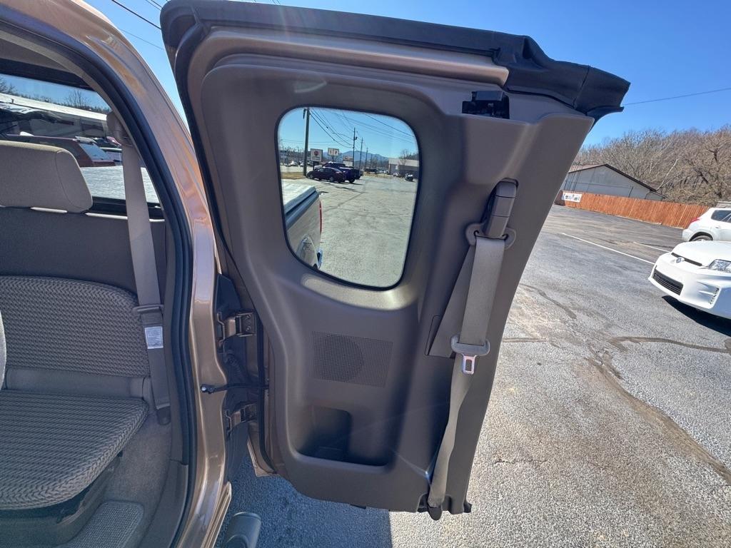 Nissan Frontier LE King Cab 2WD 2005