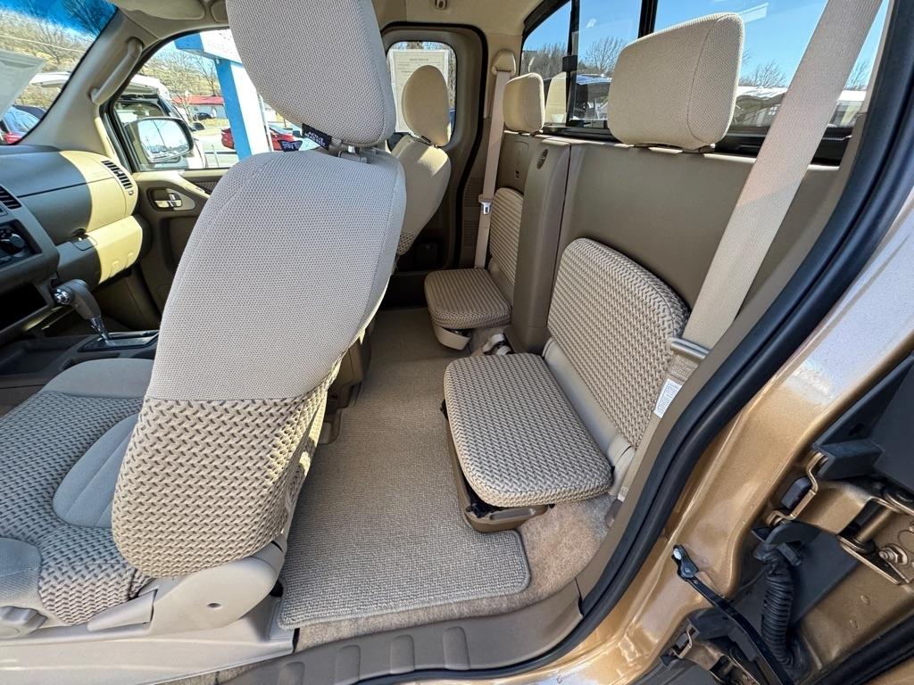 Nissan Frontier LE King Cab 2WD 2005