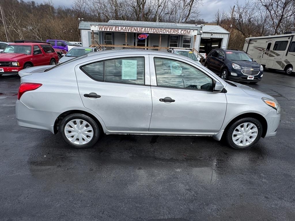 Nissan Versa 1.6 S 5M 2019