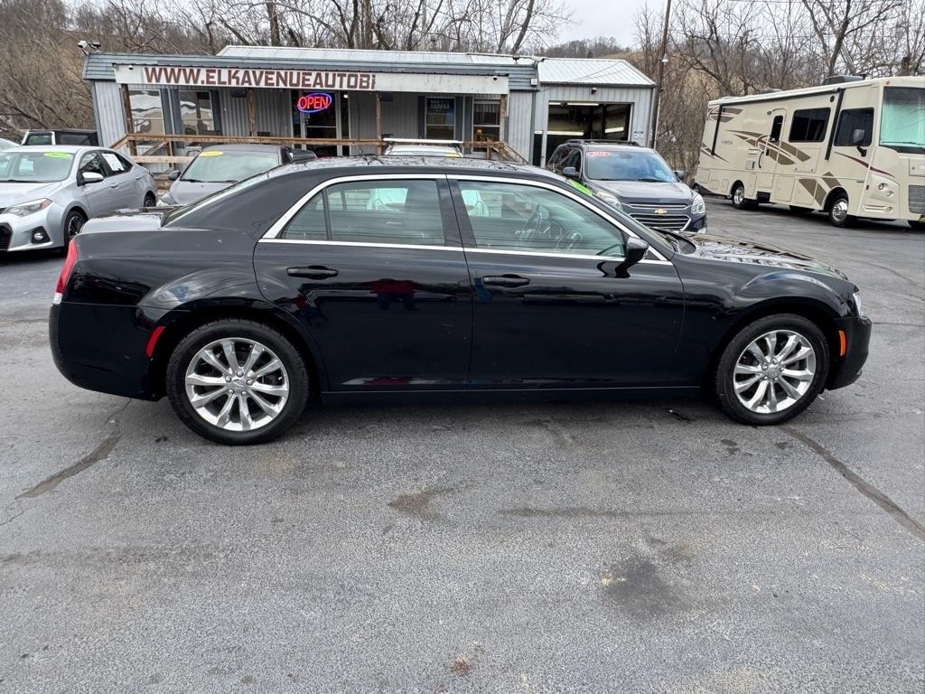 Chrysler 300 Touring AWD 2018