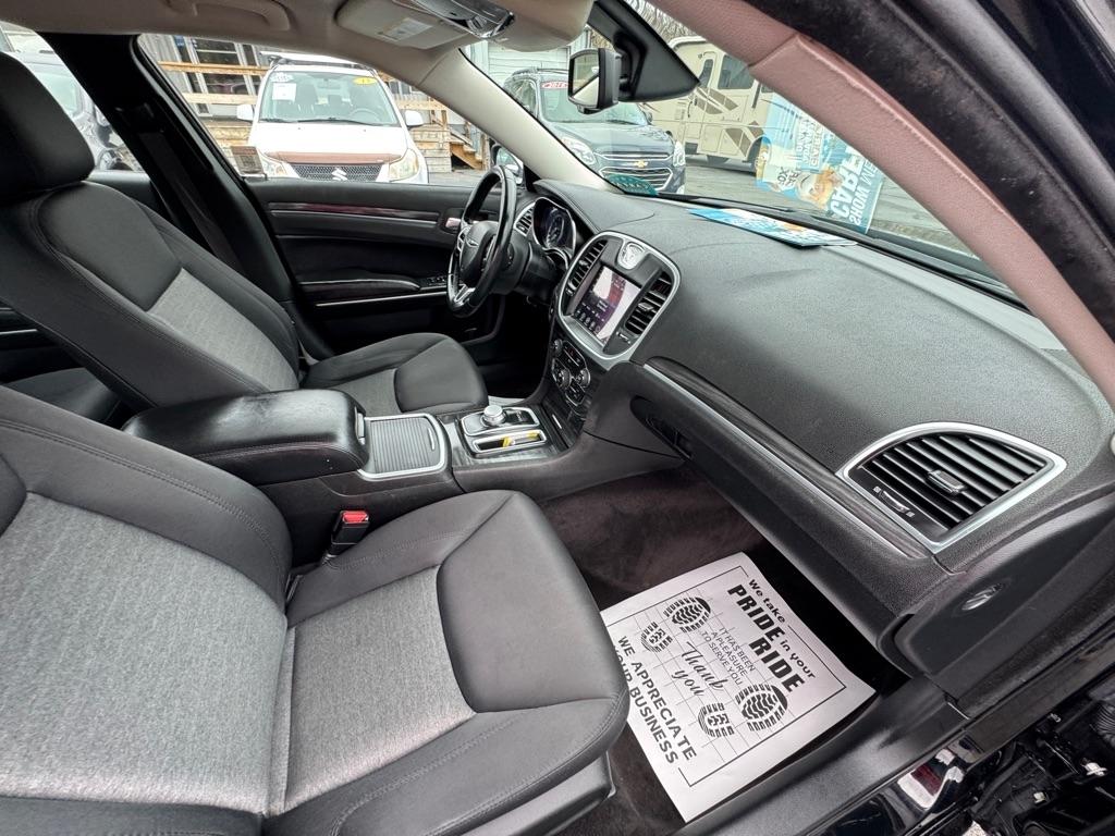 Chrysler 300 Touring AWD 2018