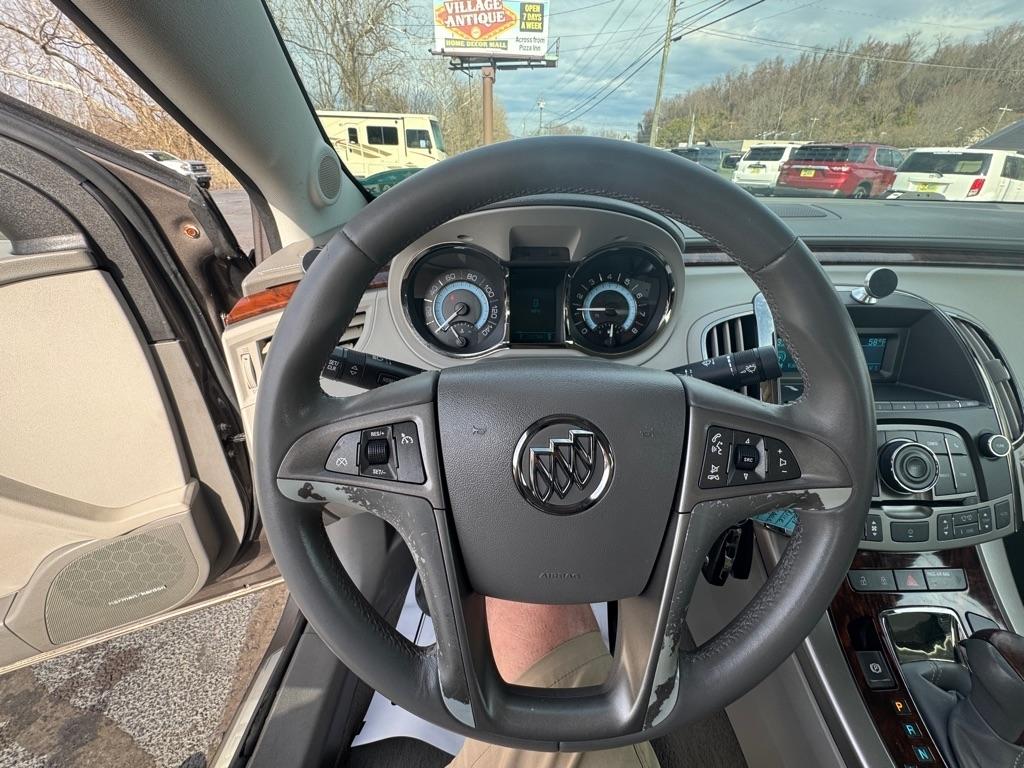 Buick LaCrosse CX 2010