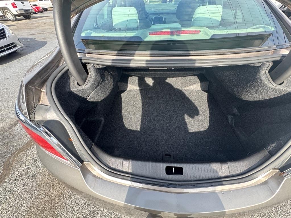 Buick LaCrosse CX 2010