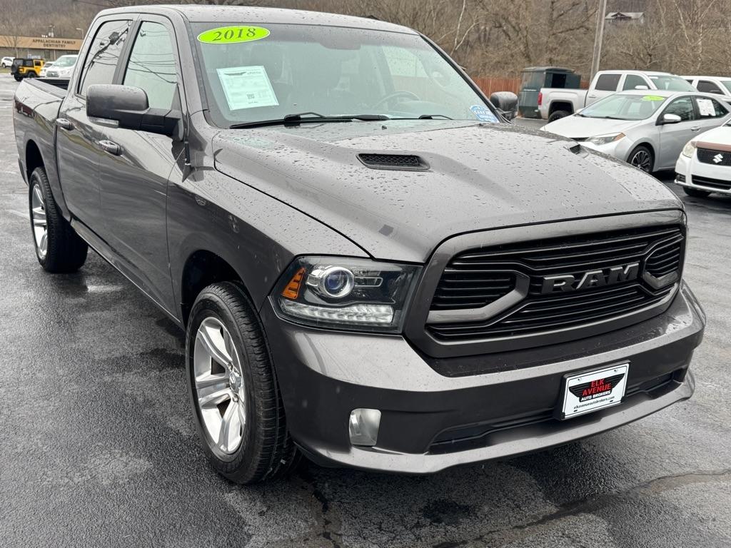 RAM 1500 Sport Crew Cab SWB 4WD 2018