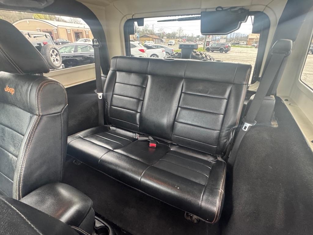 Jeep Wrangler Rubicon 4WD 2011