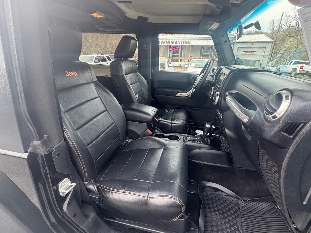 Jeep Wrangler Rubicon 4WD 2011