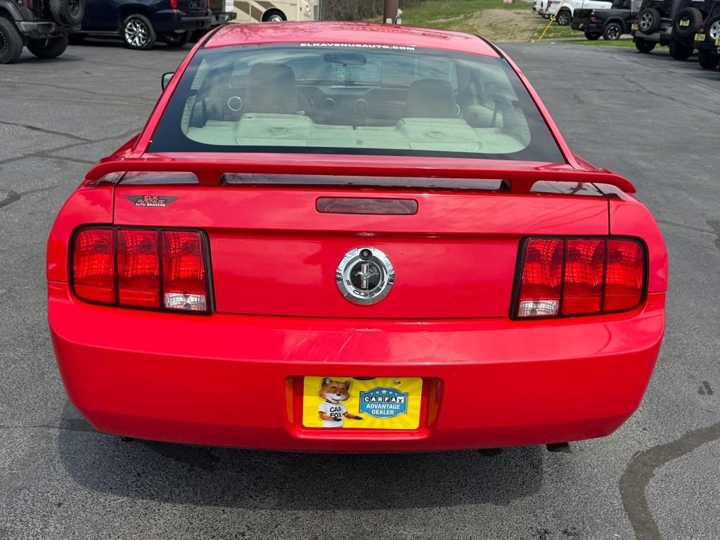 Ford Mustang 2dr Cpe Standard 2006