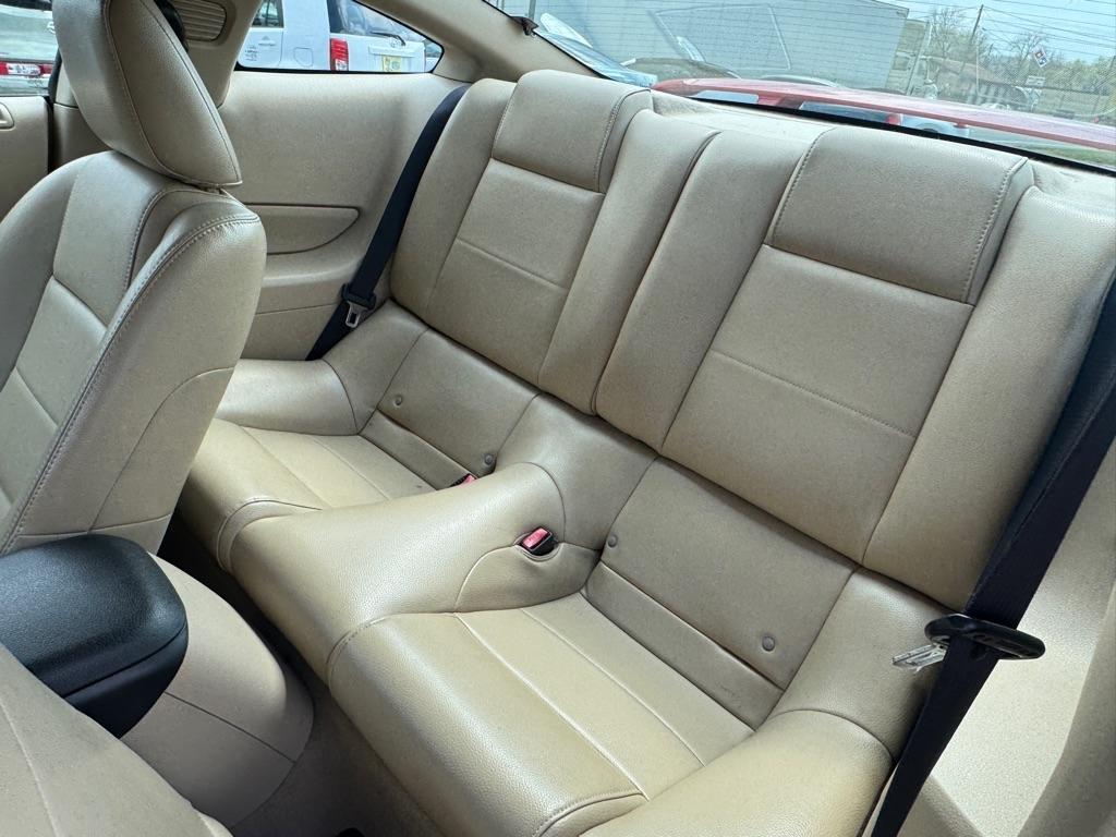 Ford Mustang 2dr Cpe Standard 2006