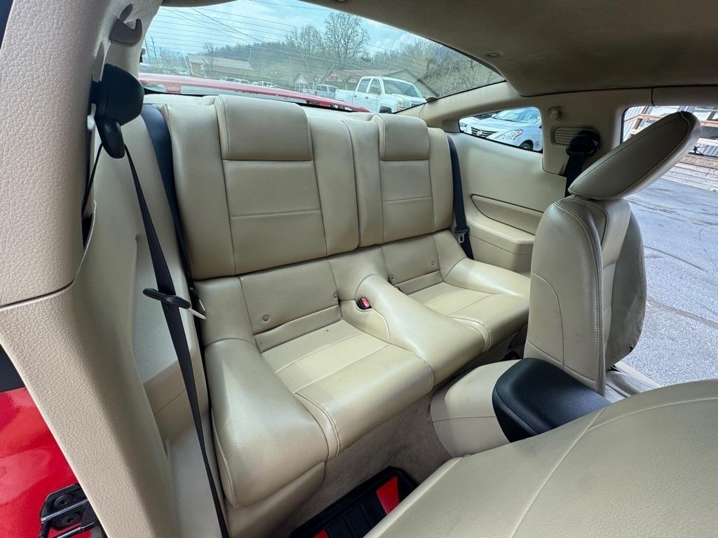 Ford Mustang 2dr Cpe Standard 2006