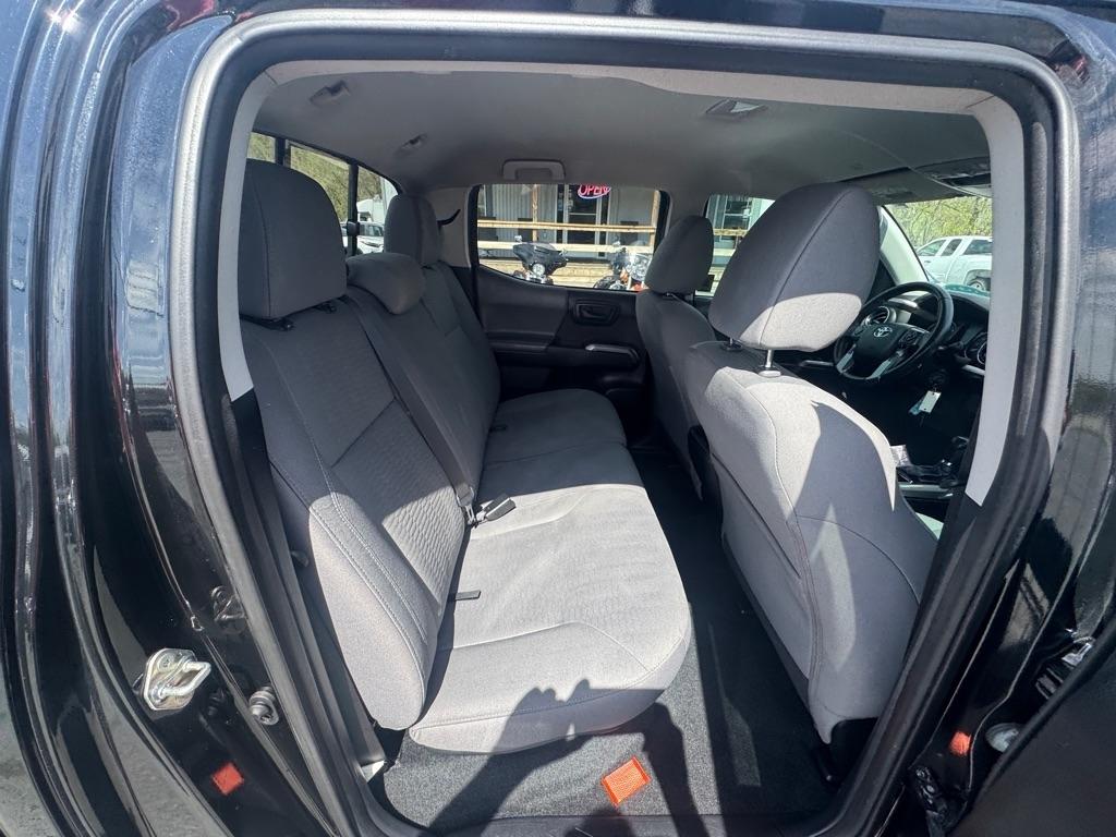 Toyota Tacoma 2WD SR Double Cab 5' Bed I4 AT (Natl) 2019