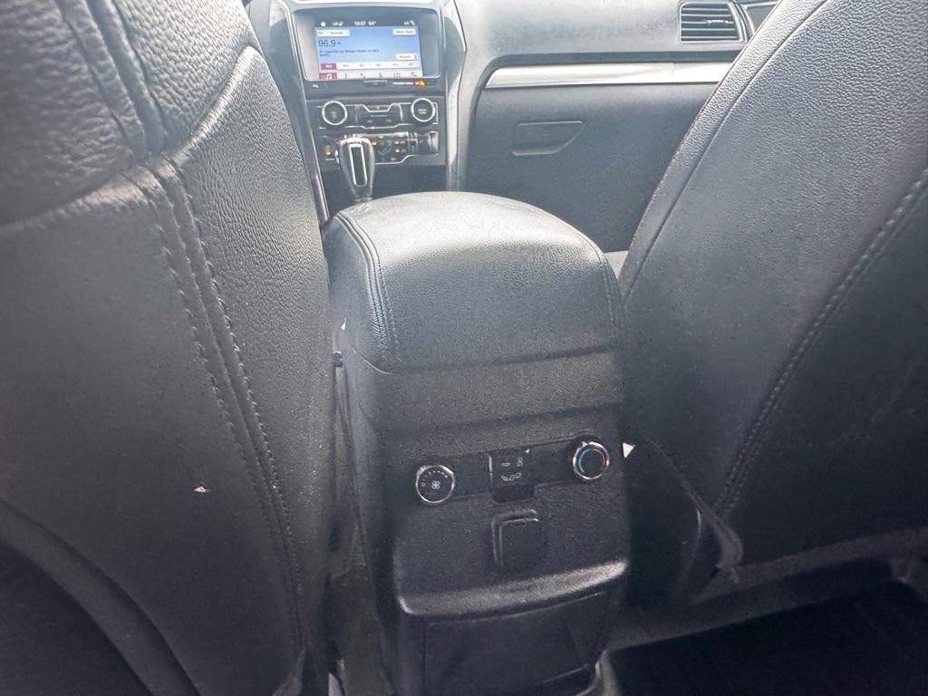 Ford Explorer XLT 4WD 2018