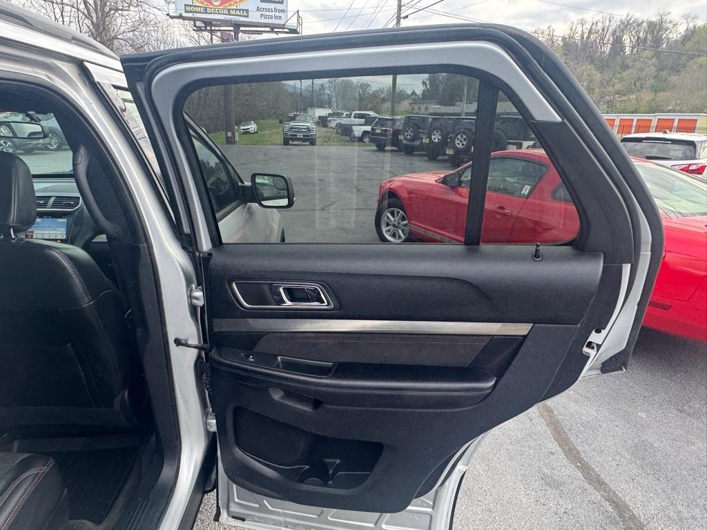 Ford Explorer XLT 4WD 2018