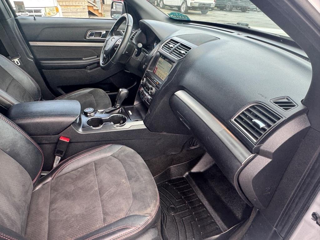 Ford Explorer XLT 4WD 2018