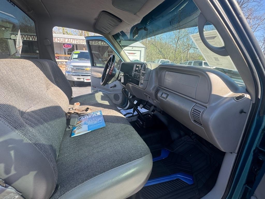 GMC Sierra 1500 Reg Cab Sportside 117.5" WB 4WD 1997