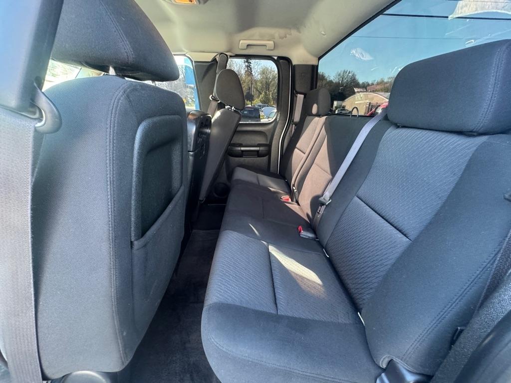 Chevrolet Silverado 1500 4WD Ext Cab 143.5" LT 2012