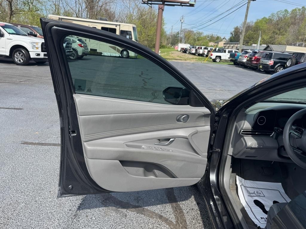 Hyundai Elantra SEL IVT 2023