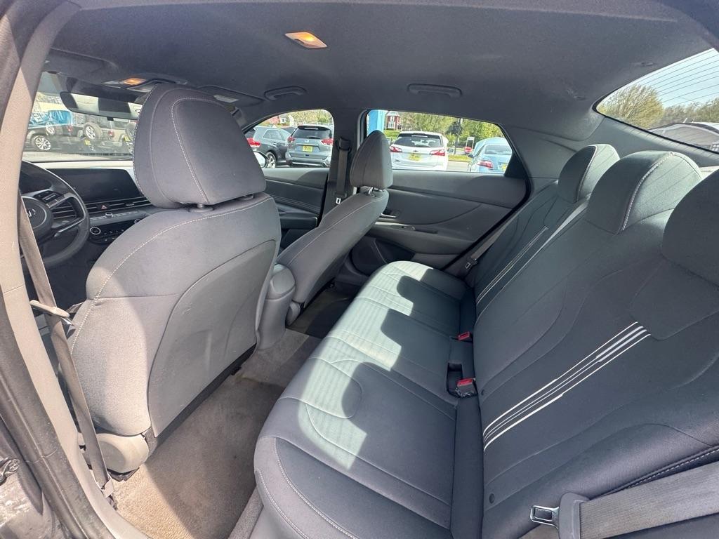 Hyundai Elantra SEL IVT 2023