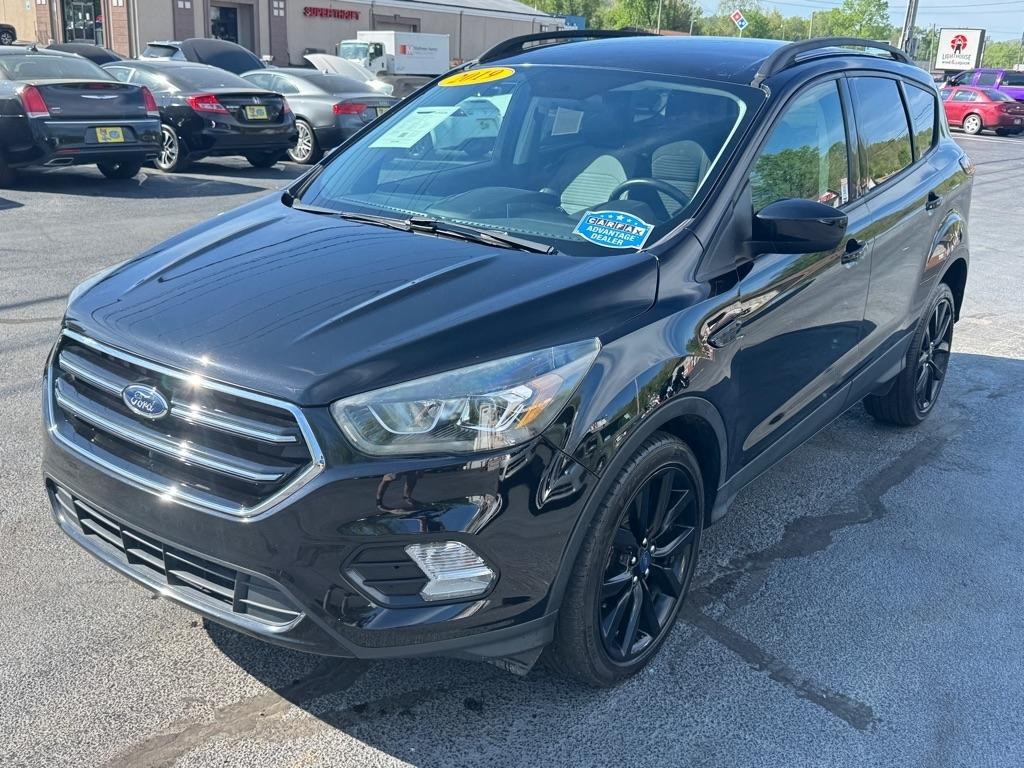 Ford Escape SE FWD 2019