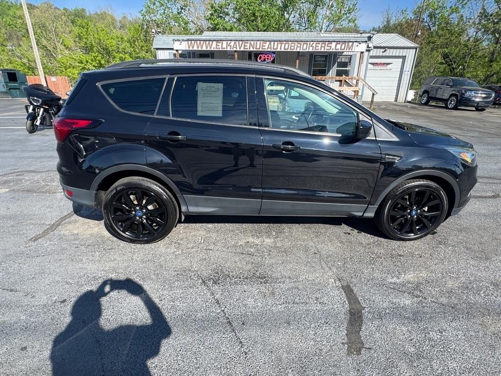 Ford Escape SE FWD 2019