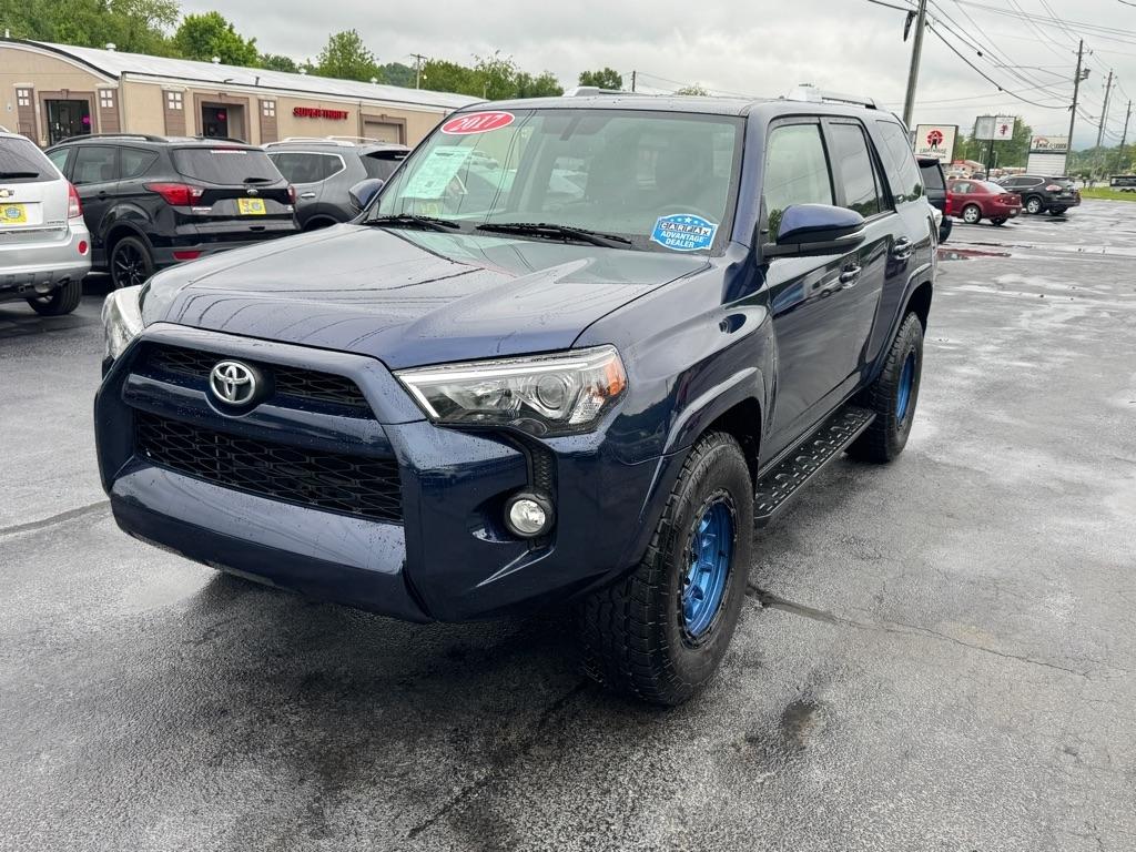 Toyota 4Runner SR5 4WD (Natl) 2017