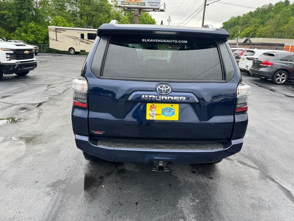 Toyota 4Runner SR5 4WD (Natl) 2017