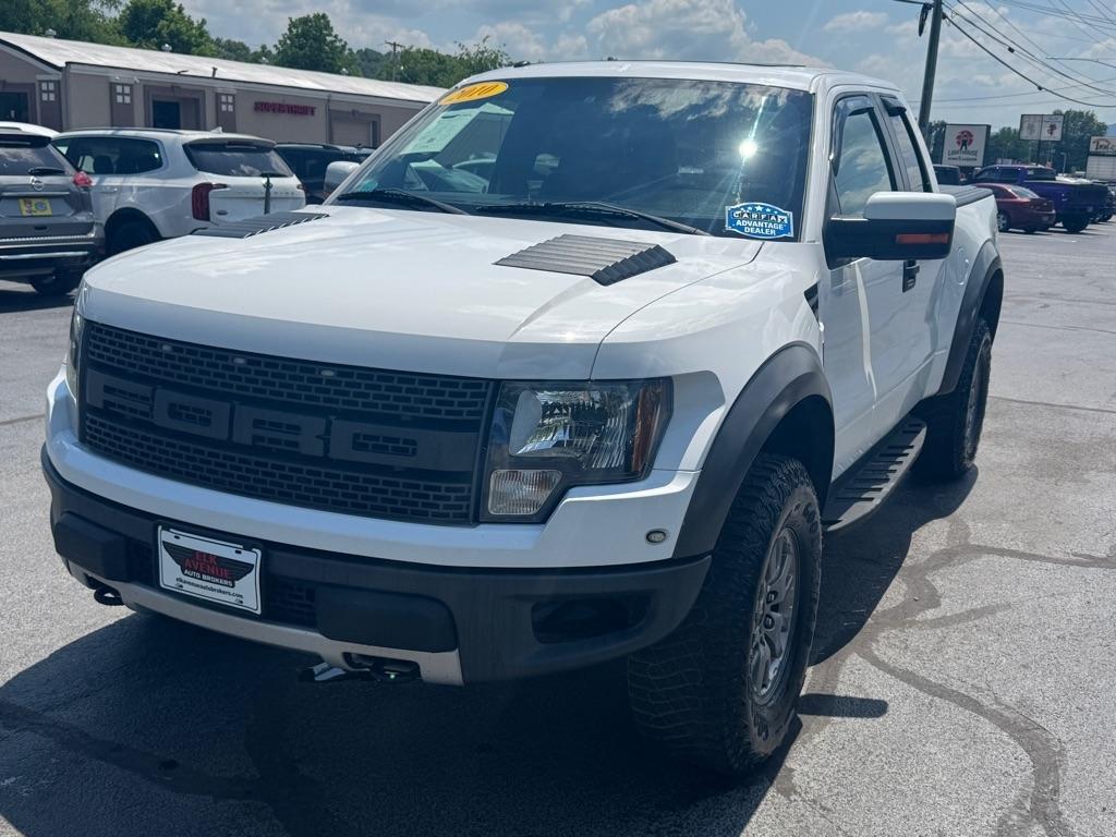 Ford F-150 4WD SuperCab 133" SVT Raptor 2010