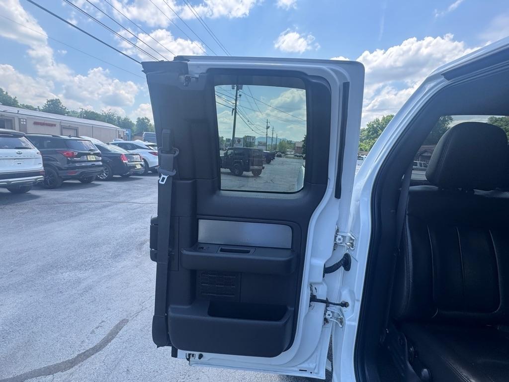 Ford F-150 4WD SuperCab 133" SVT Raptor 2010