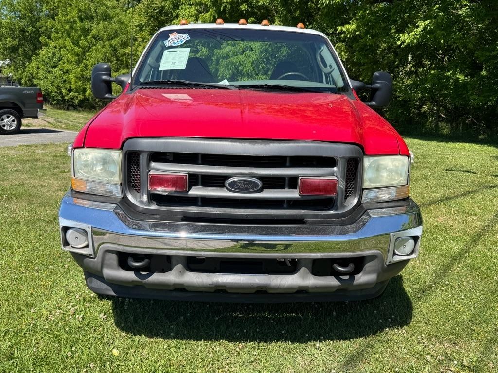 Ford Super Duty F-550 DRW Reg Cab 141" WB 60" CA XL 2003