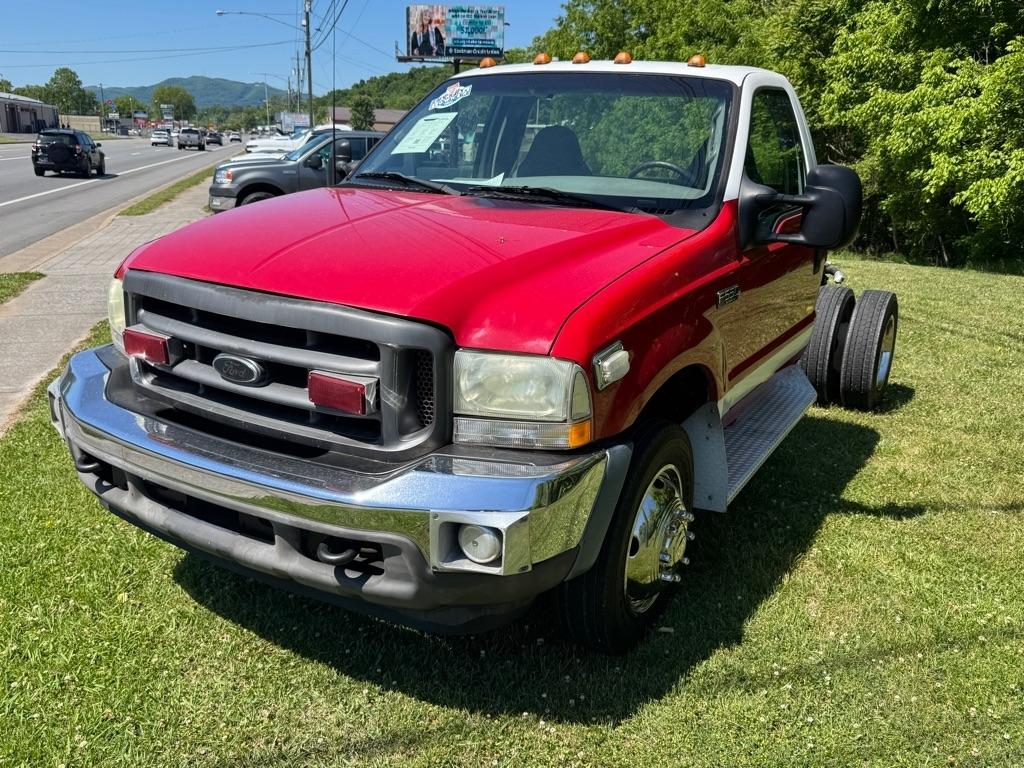Ford Super Duty F-550 DRW Reg Cab 141" WB 60" CA XL 2003