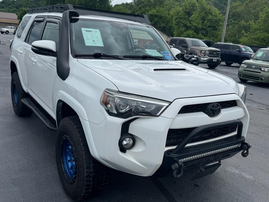 Toyota 4Runner 4WD 4dr V6 Limited (Natl) 2016