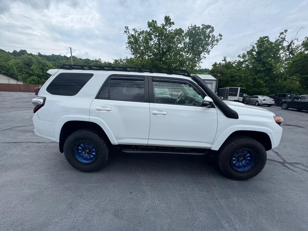 Toyota 4Runner 4WD 4dr V6 Limited (Natl) 2016