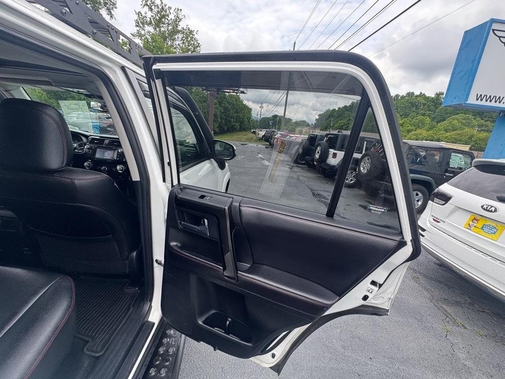 Toyota 4Runner 4WD 4dr V6 Limited (Natl) 2016