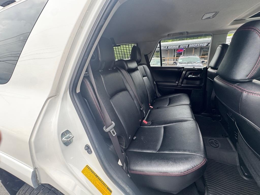 Toyota 4Runner 4WD 4dr V6 Limited (Natl) 2016