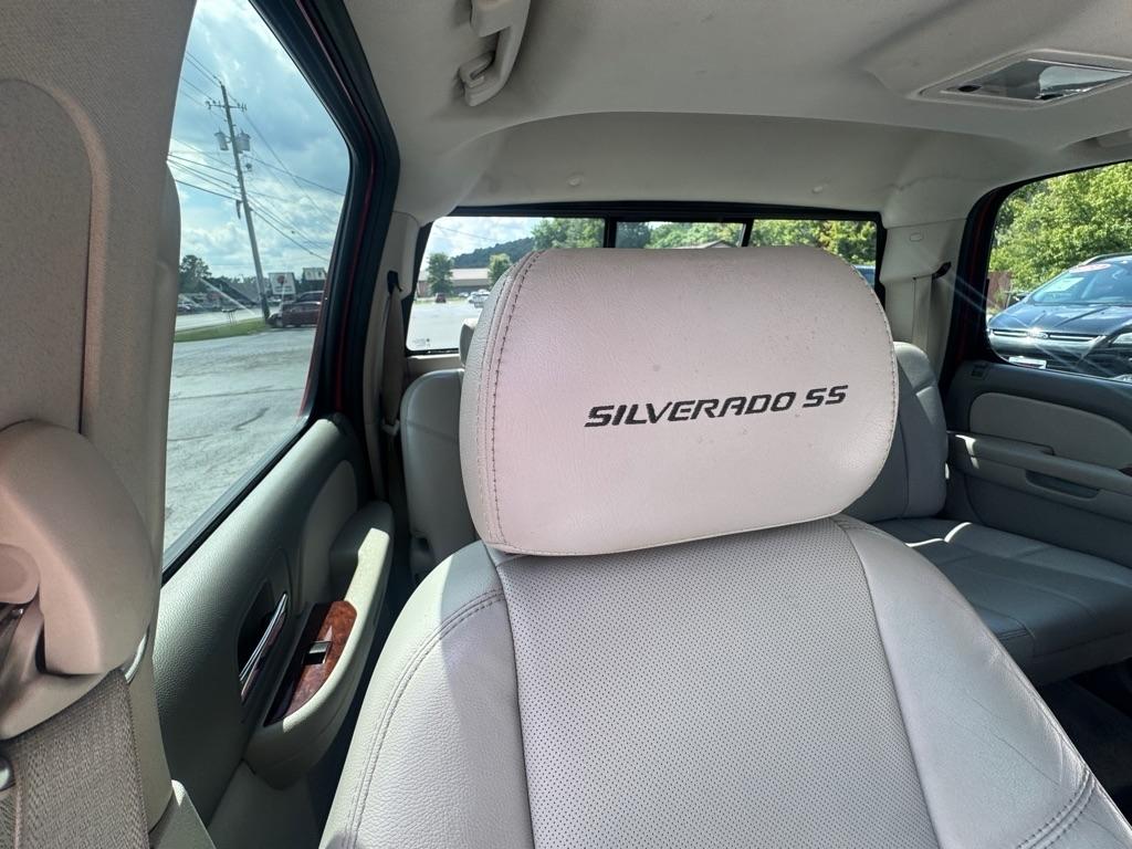 Chevrolet Silverado 1500 4WD Crew Cab 143.5" LTZ 2012