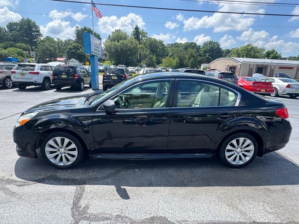 Subaru Legacy 4dr Sdn H4 Auto 2.5i Limited 2010