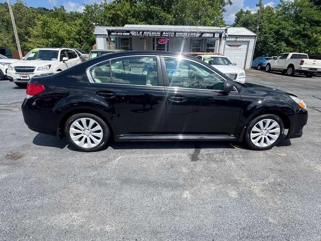 Subaru Legacy 4dr Sdn H4 Auto 2.5i Limited 2010