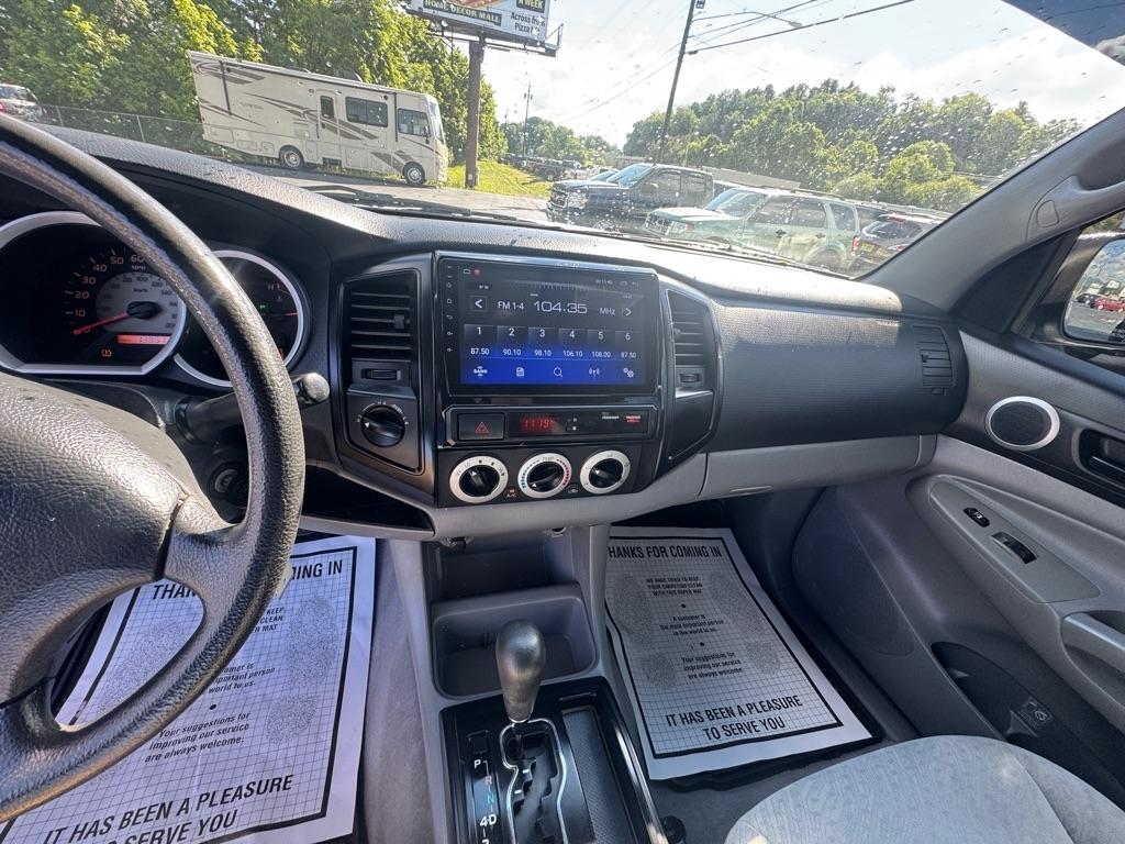Toyota Tacoma 4WD Dbl V6 MT (Natl) 2008